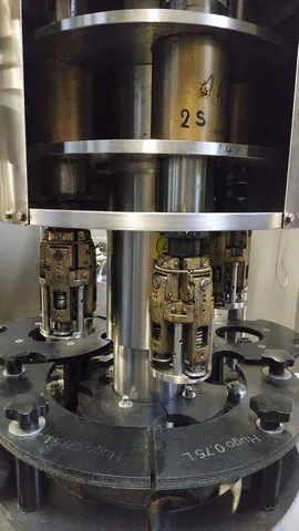 Used capper Siem screw cap Stelvin photo 3