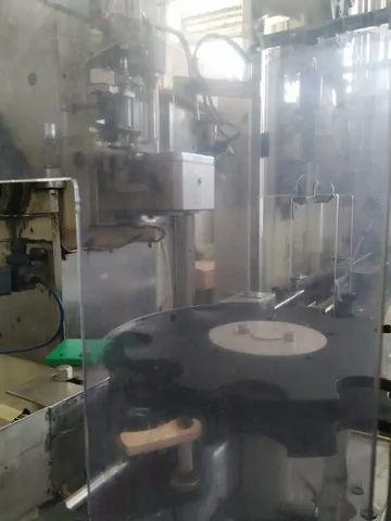 Used capper Bertolaso 3.000 bph photo 2