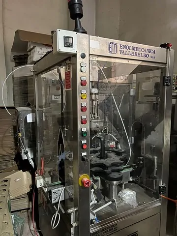 Used capper Enolmeccanica Pegaso sf photo 3