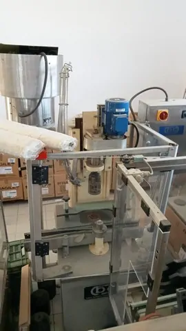 Tappatore BC 2.000 bph Usata