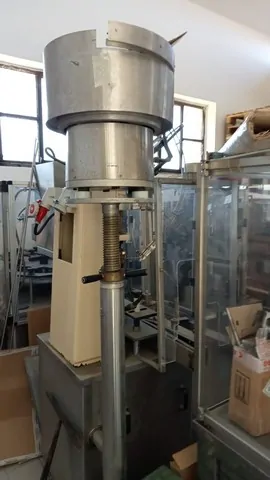 Used capper BC 2.000 bph photo 2