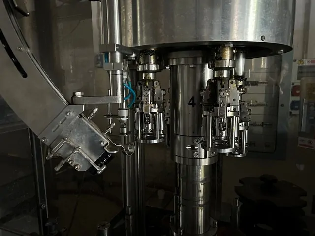 Used Capper Enolmeccanica 4T Stelvin 2013 photo 9